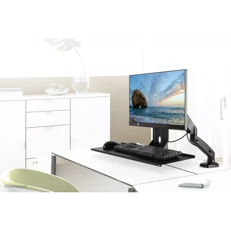 Neomounts KEYB-V200BLACK Lentyna klaviatūrai ir pelei su VESA tvirtinimu - plotis 65 cm
