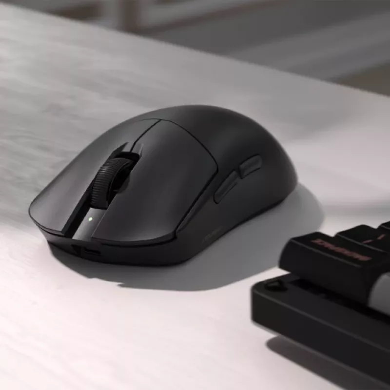 COUGAR Revenger Pro 4K, belaidė žaidimų pelė, juoda