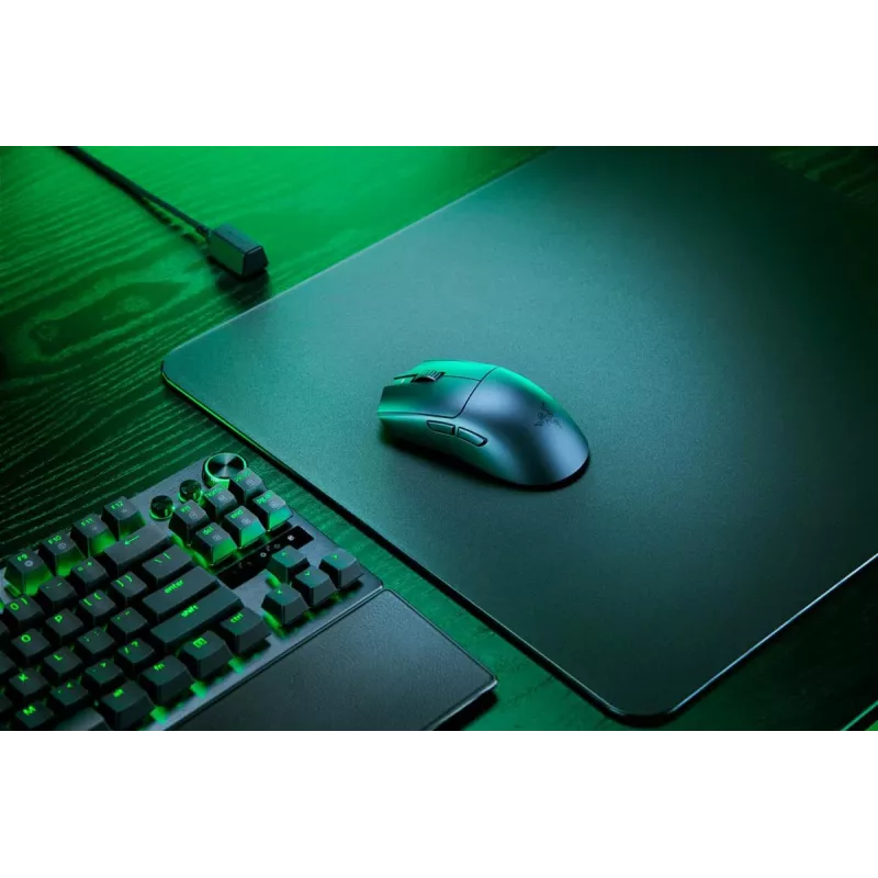 Razer Viper V3 Pro pelė, dešinei rankai, belaidė RF + USB Type-C, optinė, 35000 DPI