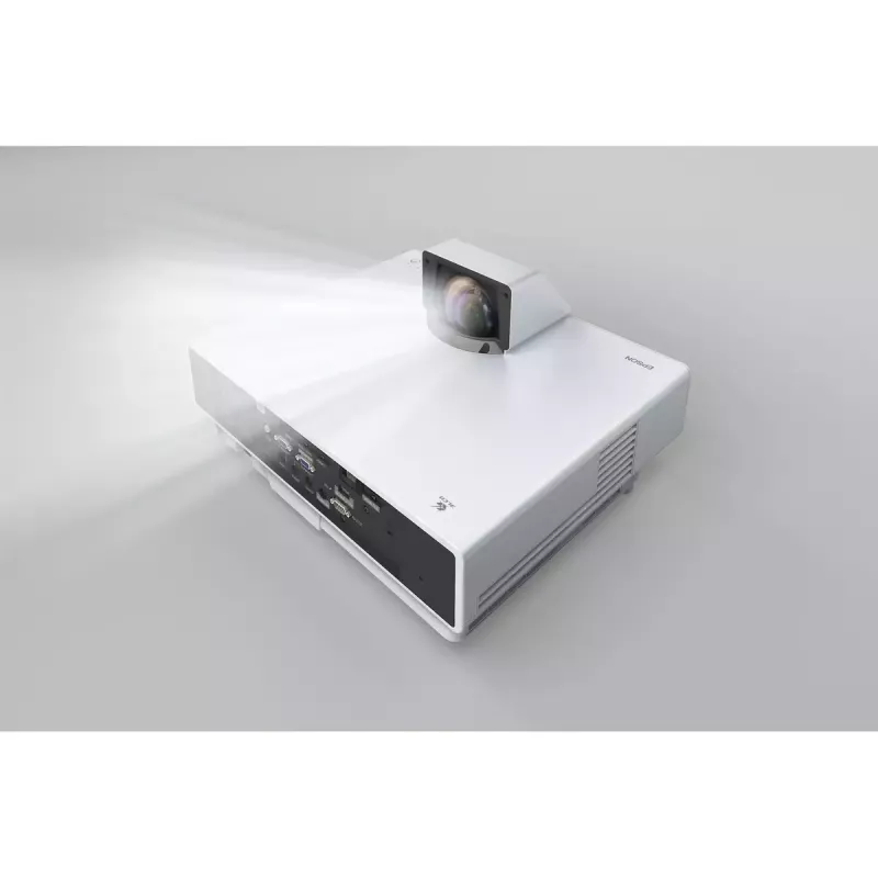Itin trumpo fokusavimo projektorius Epson EB-800F — 1080p, 5000 ANSI lm, 3LCD, lazerinis, 16:9, 9,4 kg