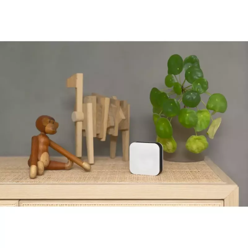 Aplinkos jutiklis Mill Sense SENSEAIR – belaidis oro kokybės, drėgmės ir temperatūros monitorius (baterija, Wi‑Fi, 70×30×70 mm)