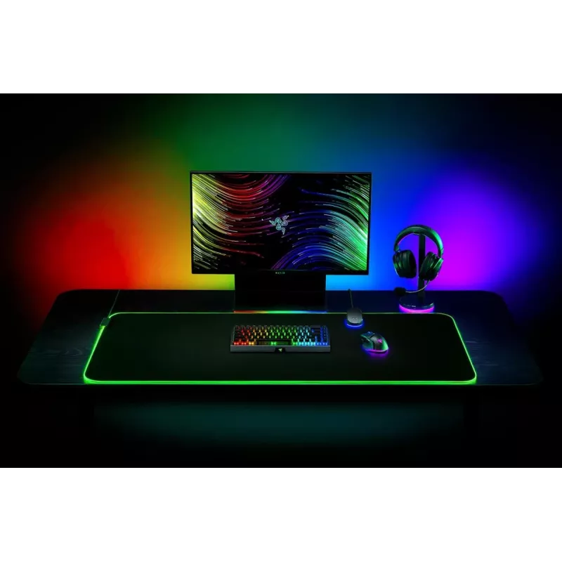RAZER Goliathus Chroma 3XL – minkštas žaidimų kilimėlis pelėms su Chroma RGB foniniu apšvietimu, juodas