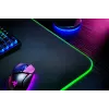 RAZER Goliathus Chroma 3XL – minkštas žaidimų kilimėlis pelėms su Chroma RGB foniniu apšvietimu, juodas