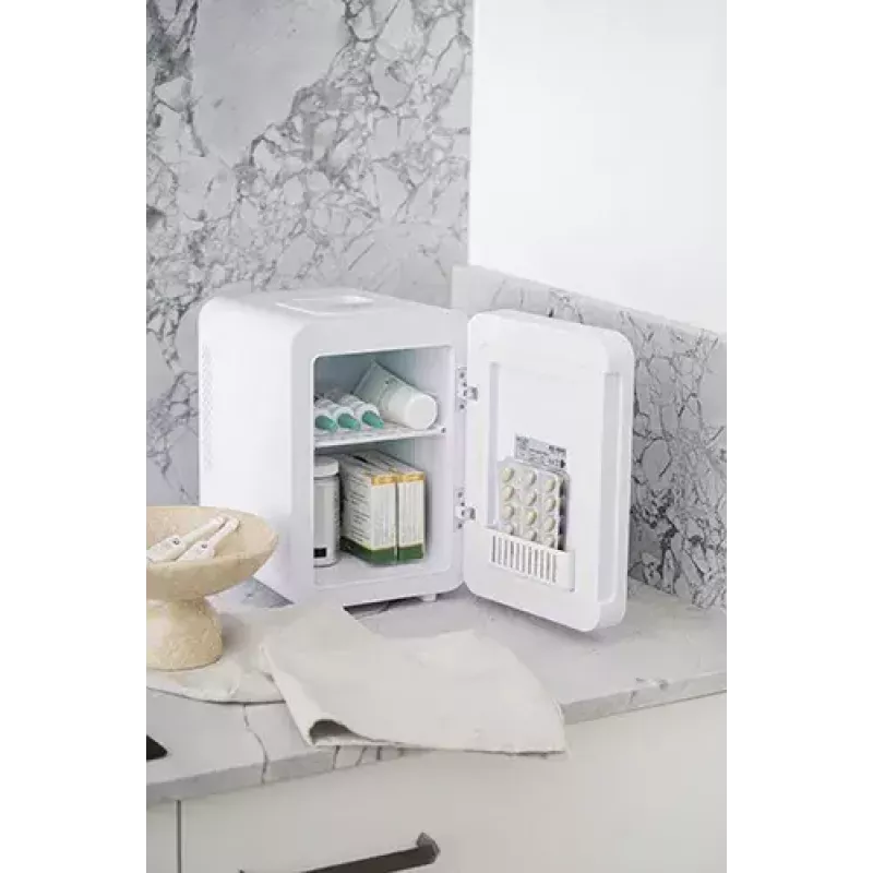 Stalinias mini šaldytuvas Adler AD 8085, 4 L, dešinysis vyris, veidrodinės durelės, 220–240V/12V