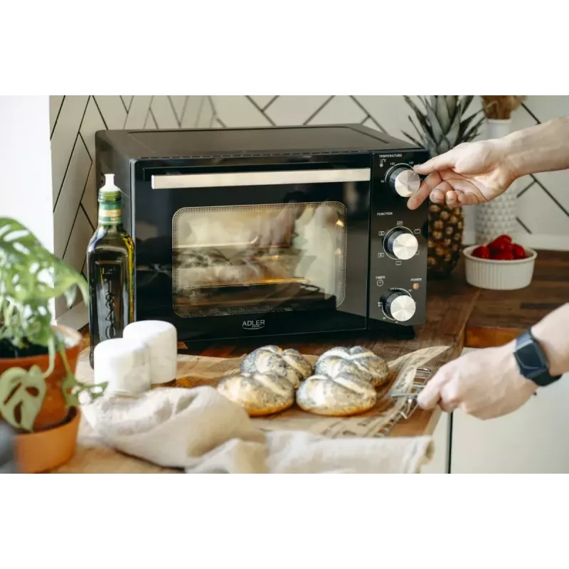 Elektrinė orkaitė ant stalviršio Adler AD 6024 – kompaktiška 22 l talpa, 1300 W, juoda