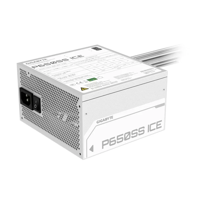 GIGABYTE P650SS ICE maitinimo blokas - PCIe 5.0, 80 PLUS Silver, 120 mm ventiliatorius, ATX 3.0 suderinamas, EU kištukas