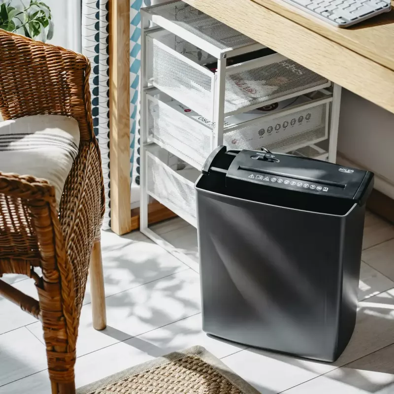 Popieriaus smulkintuvas Adler AD 1040 kryžminis pjovimas – iki 10 lapų