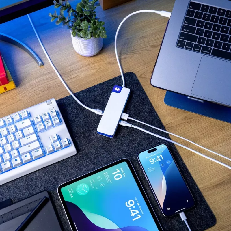 TARGUS HyperDrive Flex 8 prievadų USB-C centras (mėlynas)