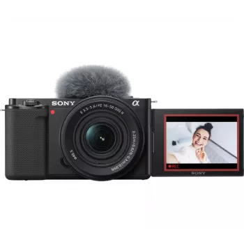 Sony ZV-E10 + E PZ 16-50mm F3.5-5.6 OSS II MILC 24,2 MP CMOS 6000 x 4000 pikselių Juoda