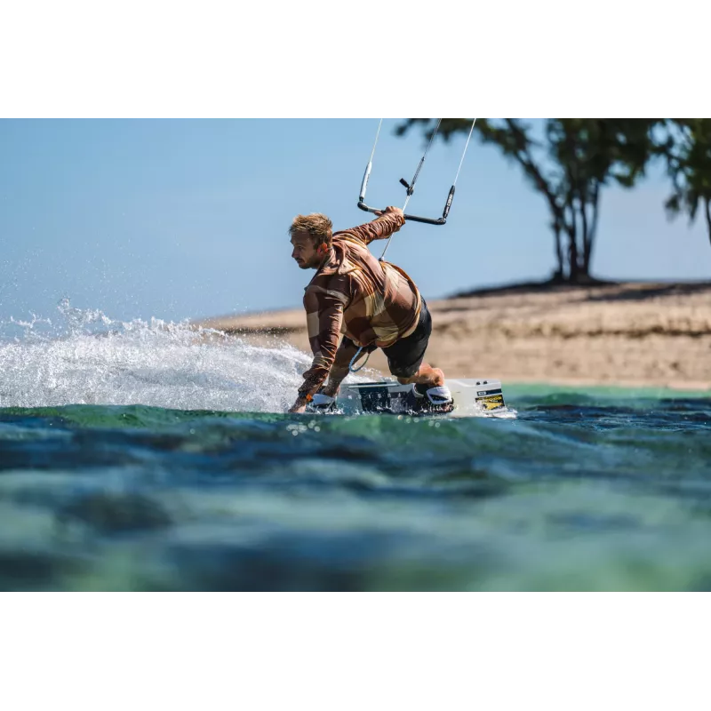 Ausinės Shokz OpenSwim Pro – atviros kaulinio laidumo belaidės ausinės, IP68 atsparios vandeniui, Bluetooth 5.4, 32 GB, 9 h grojimo, pilkos
