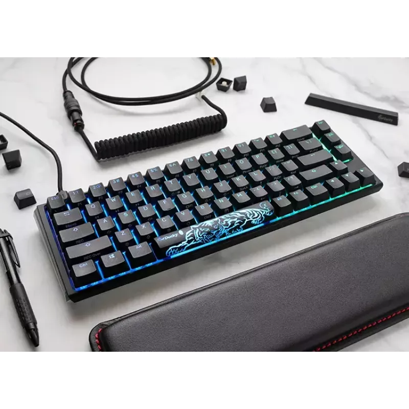 Ducky One 3 Classic SF žaidimų klaviatūra USB mechaninė 67 klavišų RGB
