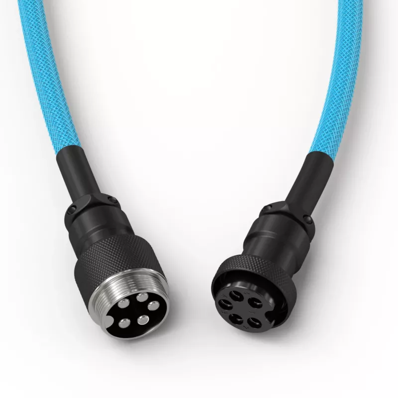 Suvyniotas USB laidas GLORIOUS GMMK Electric Blue – atjungiamas klaviatūros laidas su stačiakampėmis jungtimis