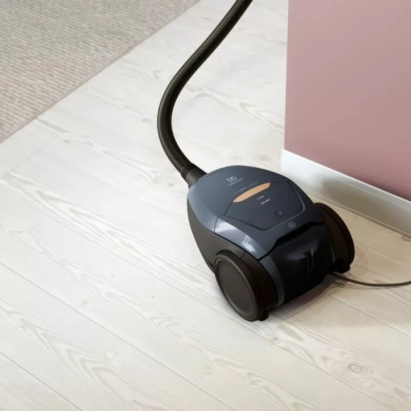 Cikloninis dulkių siurblys Electrolux PD82-8DB, sausas valymas, dulkių maišas, 3.5 L, EPA E12, 12 m spindulys