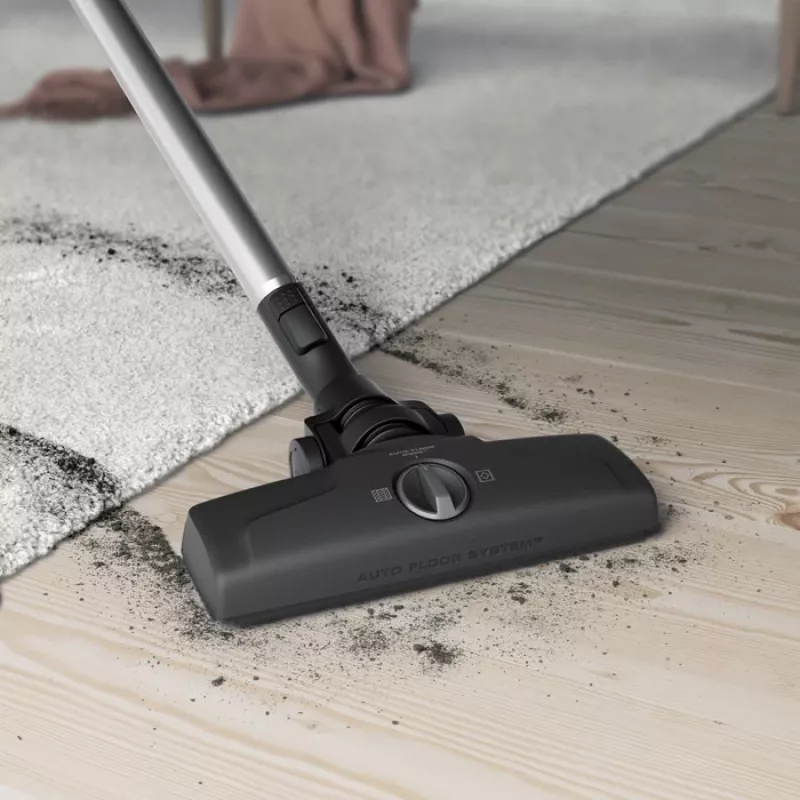 Electrolux EL61C2OG Žalias – bekontaktis dulkių siurblys