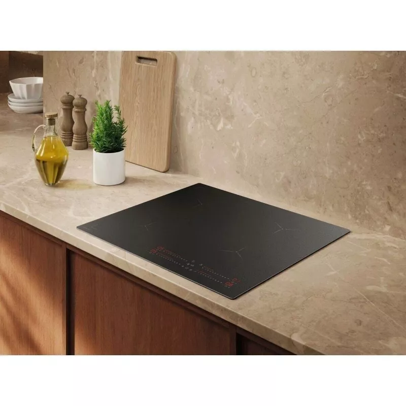 Elektrinė kaitlentė Electrolux Serie 700 EIS62453IZ juoda, įmontuojama, 60 cm, 4 zonų indukcinė