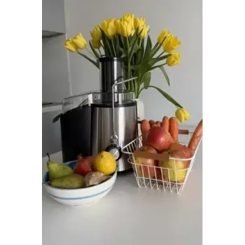 Išcentrinė sulčiaspaudė MPM MSO-18-M, 1000 W, 1 L talpa, 2 greičiai, nerūdijantis plienas, juoda/sidabrinė