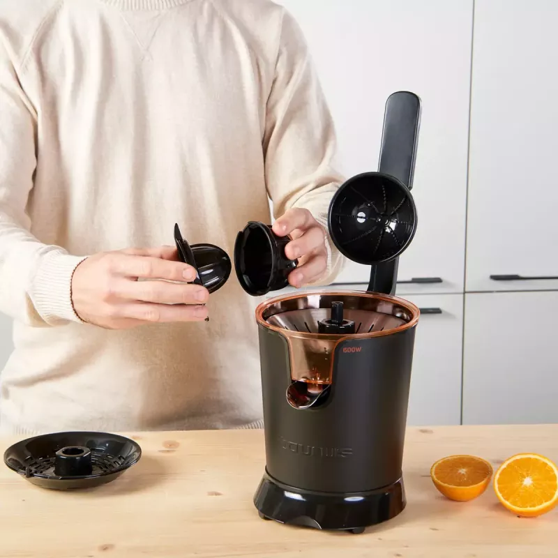 Išcentrinė sulčiaspaudė Taurus Easy Press 600 – 600 W, 0,65 L talpa, nerūdijančio plieno korpusas, lašėjimo stabdymas