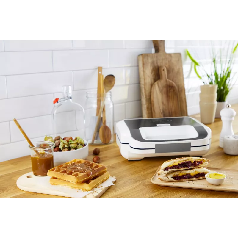 Sumuštinių keptuvė Tefal SW7011 — 850 W, nerūdijantis plienas ir balta, kompaktiška 238×276×98 mm