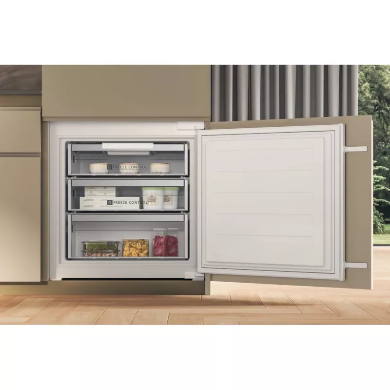 Whirlpool SP40 812 EU 2 įmontuojamas šaldytuvas 400 L baltas