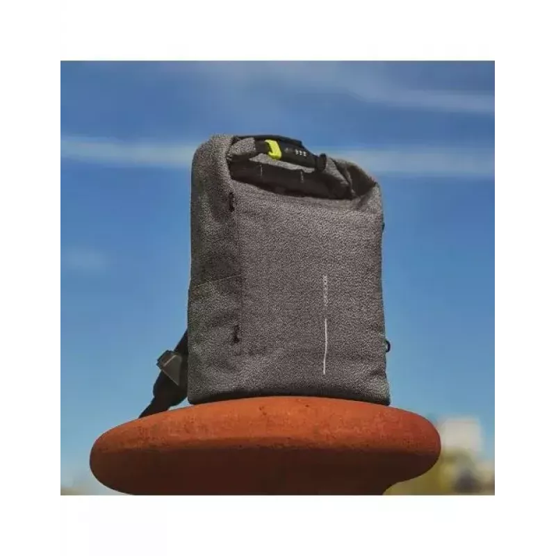 Kasdienė kuprinė XDDESIGN Urban Grey Fabric – 27 L, vandeniui atspari, 15,6 col. nešiojamojo kompiuterio skyrius, TSA spyna