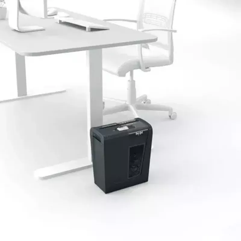 Popieriaus smulkintuvas REXEL Secure S5 – juostinis smulkintuvas, 5 lapų talpa, 6 mm pjūvis, 10 L krepšelis, P-2 saugumas, juodas