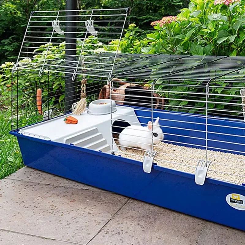 Narvas FERPLAST Rabbit 120 Blue — metalinis ir plastikinis triušių narvas 1180×585×495 mm, tinka triušiams 5–9,9 kg