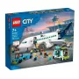 LEGO lėktuvo statybos rinkinys 60367 Keleivinis lėktuvas – City serija, 913 dalių, 8 minifigūrėlės, detalūs interjero elementai