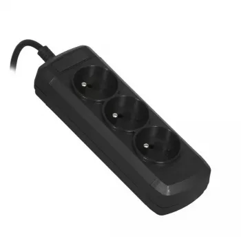Prailginimo laidas ActiveJet COMBO-IEC-3G/1.5M — 3 gyslų IEC jungtis, 1,5 m, 3 AC lizdai, 230 V/50 Hz, 10 A, juoda