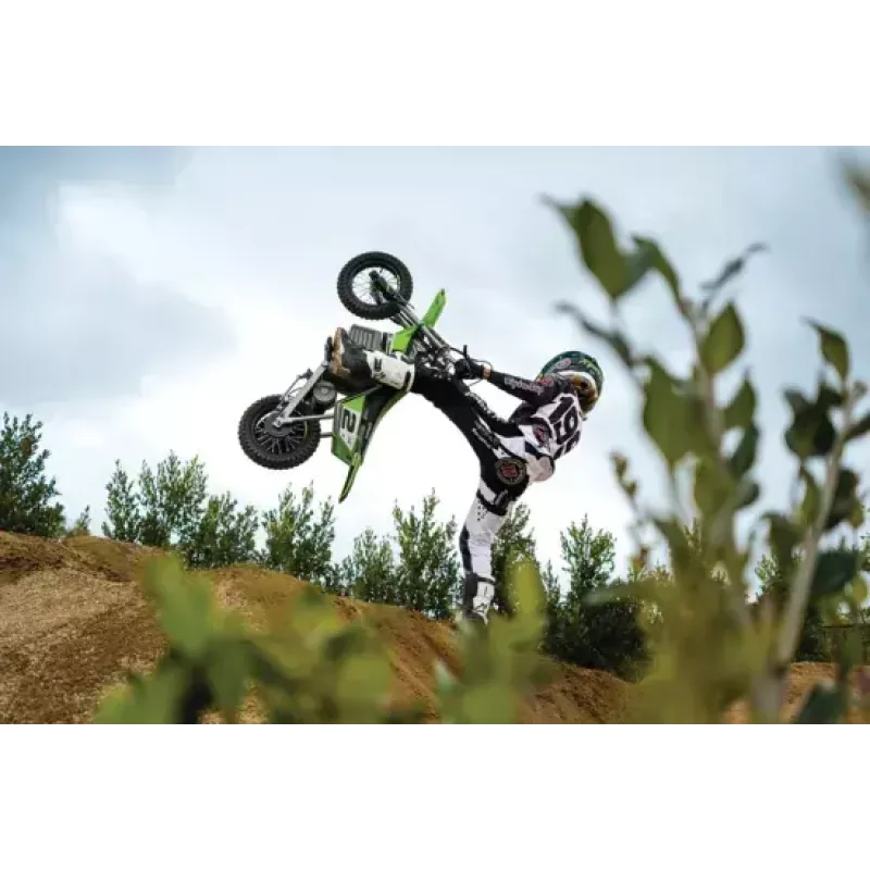Elektrinis paspirtukas Razor Dirt Rocket SX350 McGrath — 24V, 22 km/h, 12 colių ratai, vienvietis, juodas