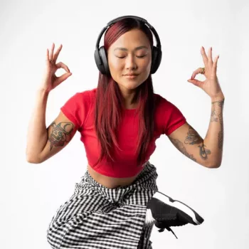 Ausinės Skullcandy Crusher Evo – belaidės ir laidinės viršugalvinės ausinės, Bluetooth 5.0, 40 h baterija, USB-C, 3,5 mm, sulankstomos, juodos