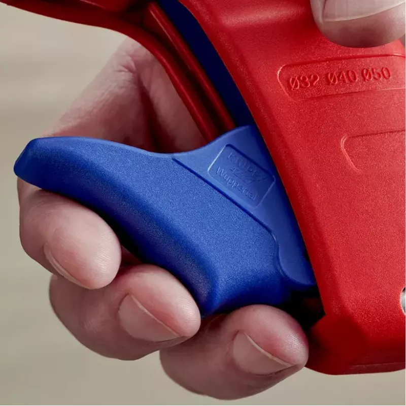 Vamzdžių pjoviklis Knipex 90 23 01 BK plieninis peilis plastikinė rankena 165 mm