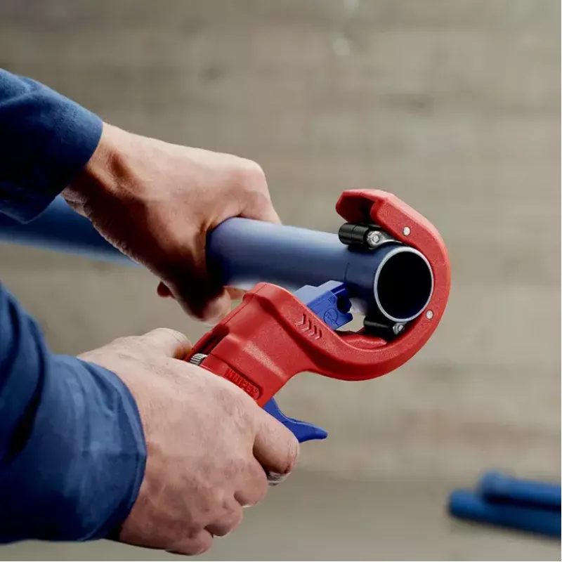 Vamzdžių pjoviklis Knipex 90 23 01 BK plieninis peilis plastikinė rankena 165 mm