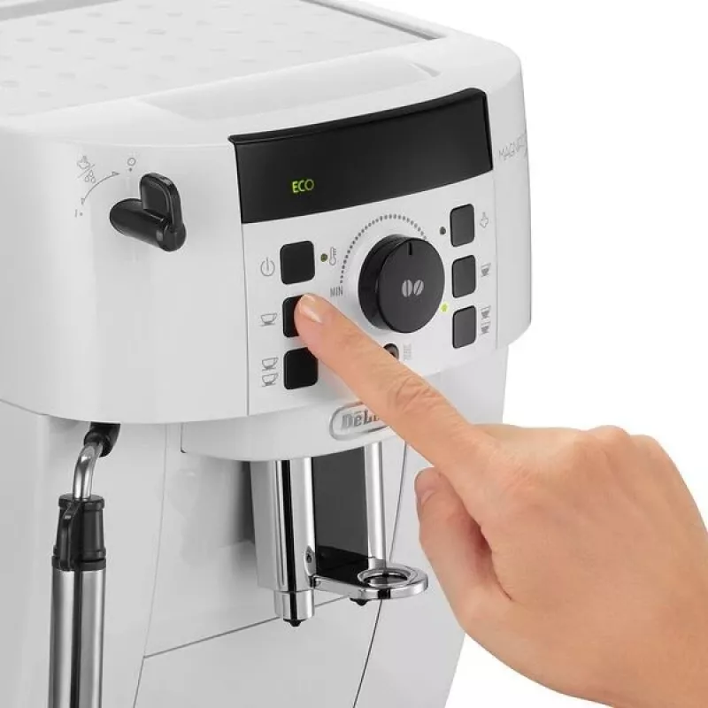 Kombinuotas kavos aparatas De’Longhi Magnifica S ECAM 21.117.B 1,8 L vandens bakas, 250 g pupelių talpa, 15 bar