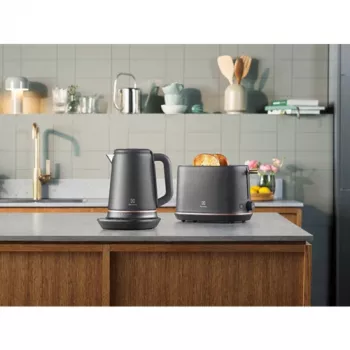 Elektrinis virdulys Electrolux E7K16BP 1,7 L 2400 W juodas, vario spalvos