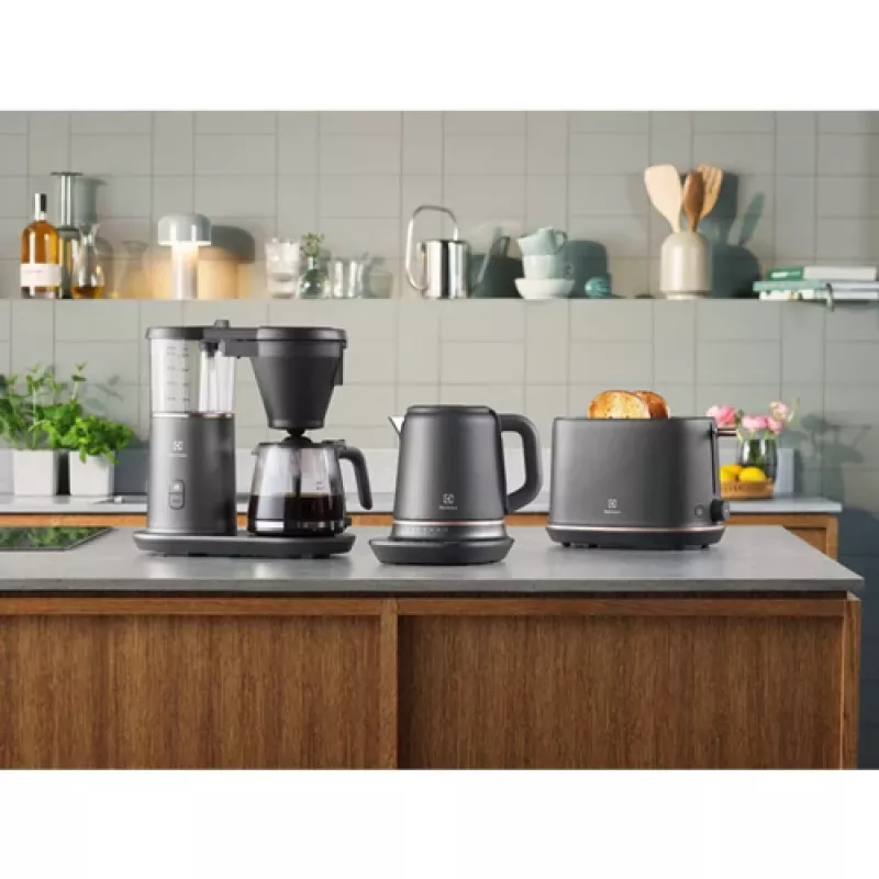 Elektrinis virdulys Electrolux E7K16BP 1,7 L 2400 W juodas, vario spalvos