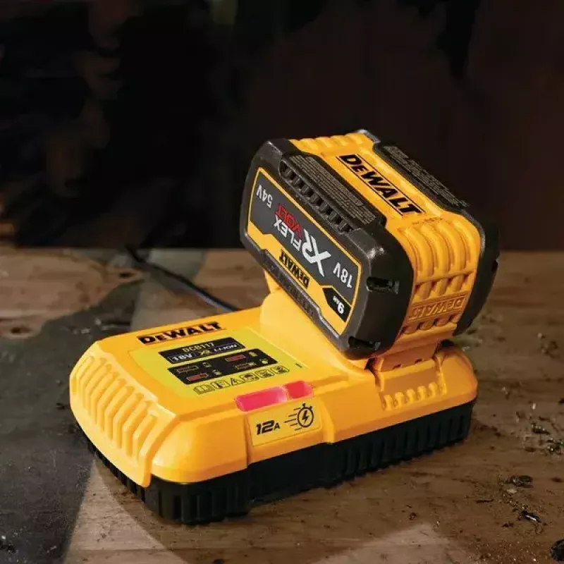 DeWalt DCB117-QW greitasis akumuliatorių įkroviklis 18V XR / 54V XR FLEXVOLT