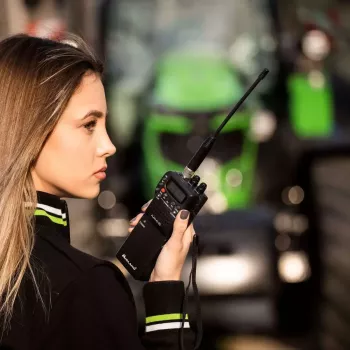 Midland C1267 dviejų krypčių radijo stotis 40 kanalų 26.565–27.99125 MHz Juoda