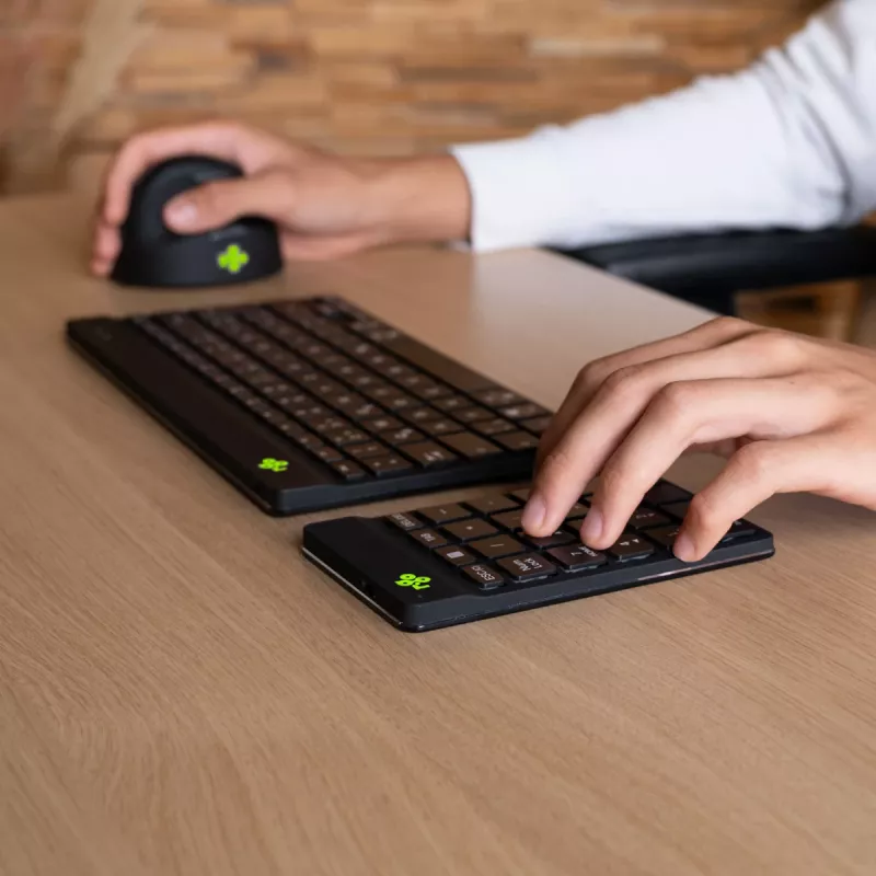 R-Go Tools skaitmeninis klavišų blokas R-Go Numpad Break, ergonomiškas skaitmeninis klavišų blokas su pertraukų programine įranga, Bluetooth, juodas