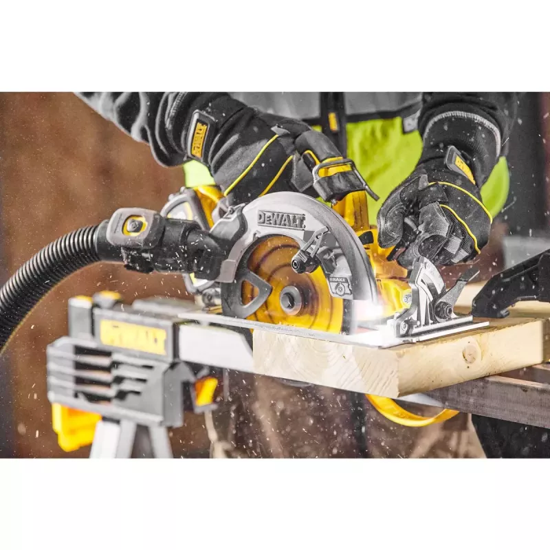 Stačiakampis pjūklas DeWALT DCS573NT-XJ