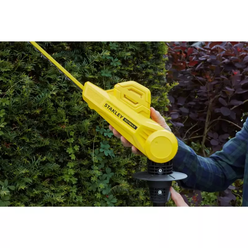 Akumuliatorinis gyvatvorių karpymo pjūklas su teleskopine rankena STANLEY FATMAX SFMCPH845M1-QW — 45 cm dviguba geležtė, 18 V Li‑Jon, 4,1 kg