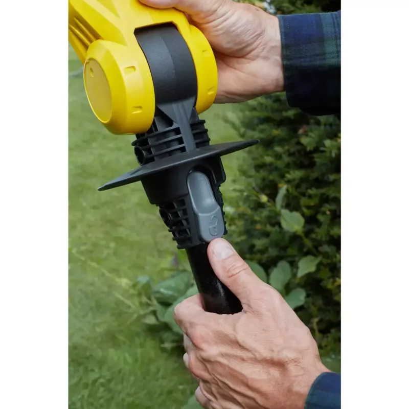 Akumuliatorinis gyvatvorių karpymo pjūklas su teleskopine rankena STANLEY FATMAX SFMCPH845M1-QW — 45 cm dviguba geležtė, 18 V Li‑Jon, 4,1 kg