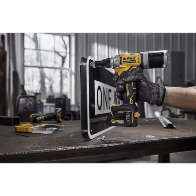 Belaidis kniediklis DeWalt DCF414NT-XJ