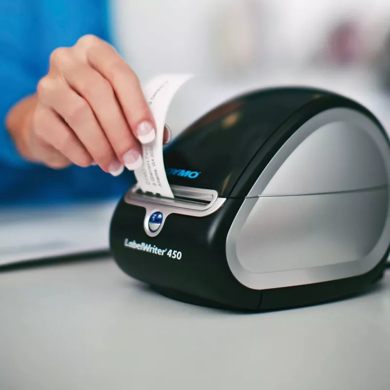DYMO Original LabelWriter adresų etiketės | 28 mm x 89 mm | 24 ritinėliai po 130 lengvai nuplėšiamų etikečių (3120 etikečių) | Lipnios | LabelWriter etikečių spausdintuvams