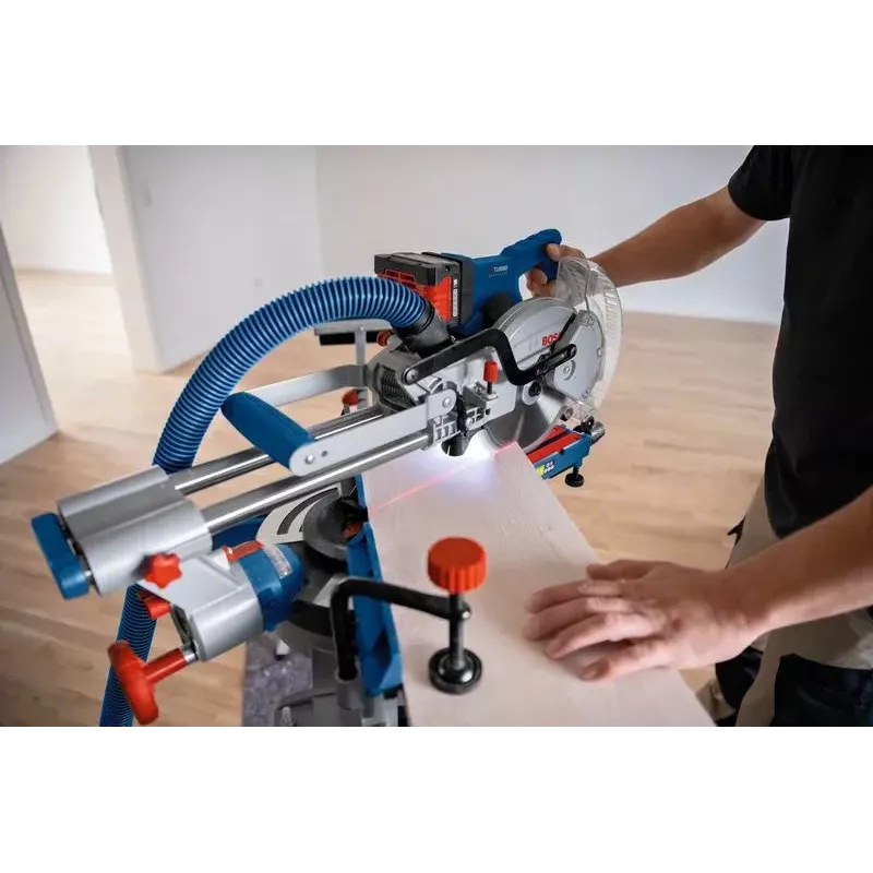 Bosch GCM 18V-216 D PROFESSIONAL belaidis pjūklas 5000 aps./min.