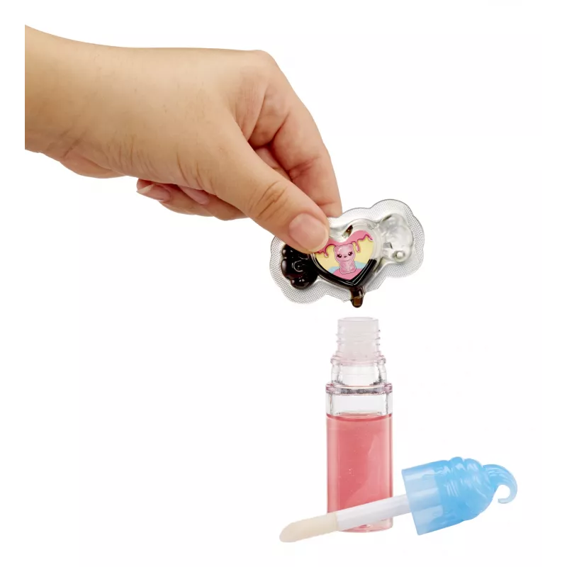 MGA Entertainment Yummiland lūpų blizgesio lėlė Sour Sweeties – Gabi Gummybear