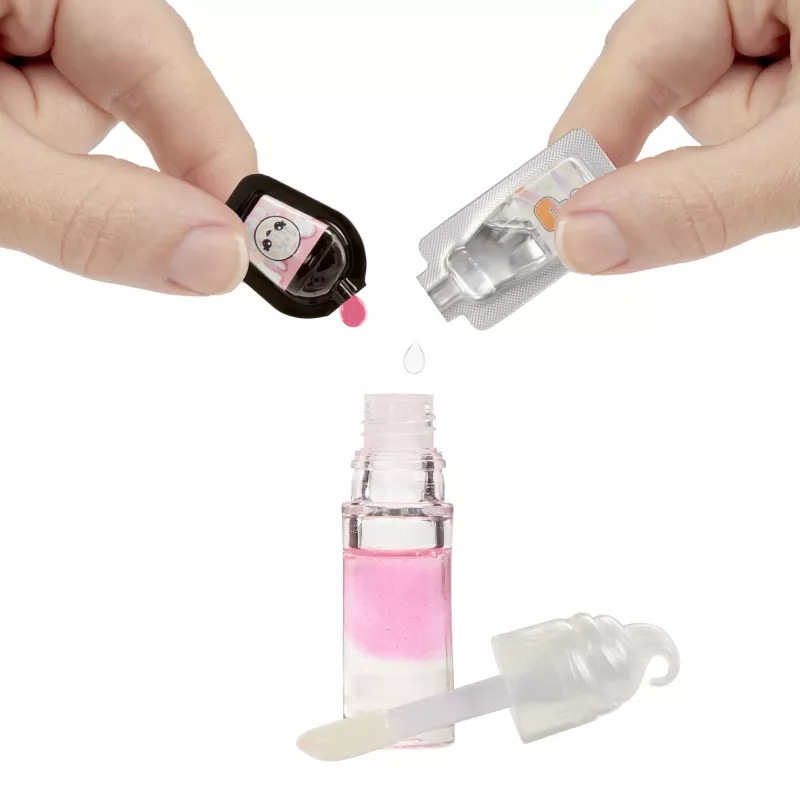 MGA Entertainment Yummiland Lip Gloss Lėlė Serija 2 – Misterijos Chase 2 (Neopolitan/Avery Ice Cream)