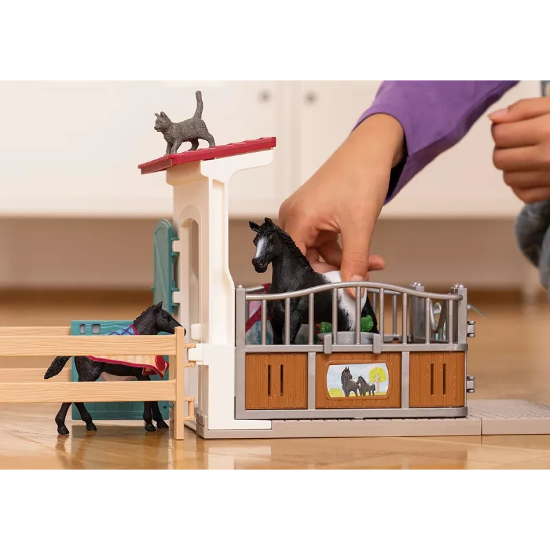 schleich HORSE CLUB Arklidė su kumele ir kumeliuku
