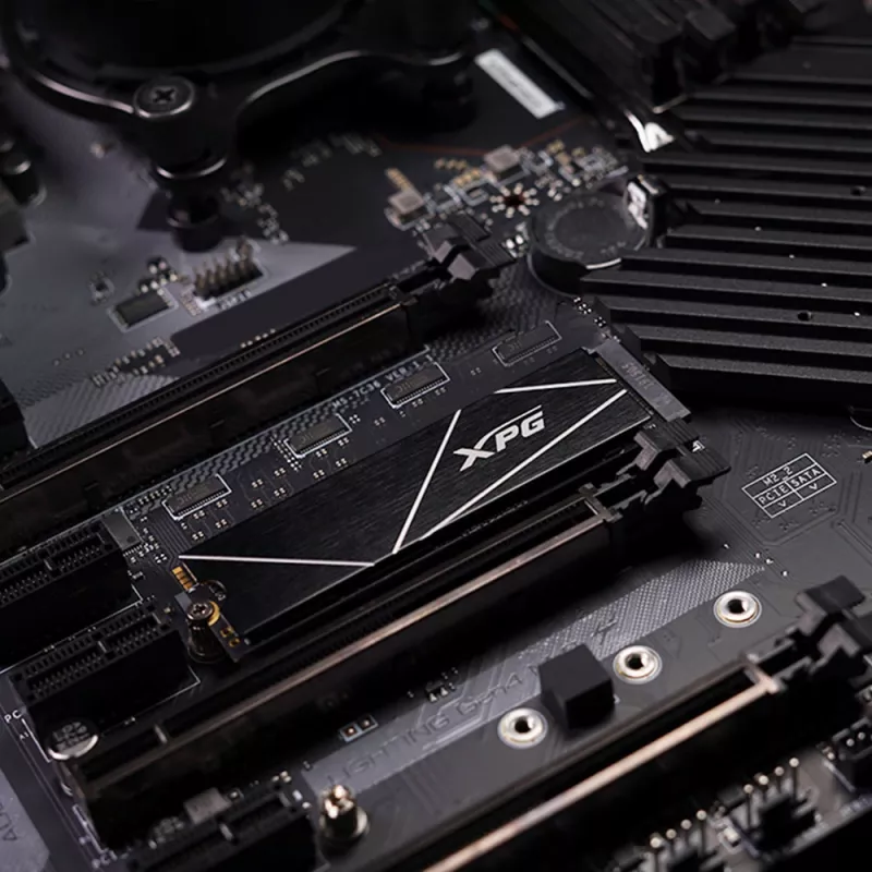 SSD M.2 512 GB ADATA XPG GAMMIX S70 BLADE – PCIe 4.0 NVMe, Skaitymas 7400 MB/s, Rašymas 2600 MB/s