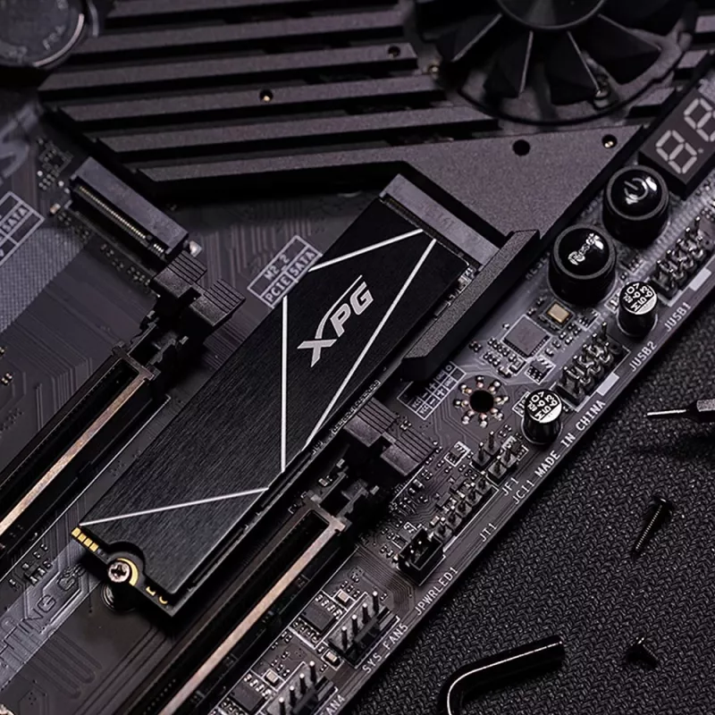 SSD M.2 512 GB ADATA XPG GAMMIX S70 BLADE – PCIe 4.0 NVMe, Skaitymas 7400 MB/s, Rašymas 2600 MB/s