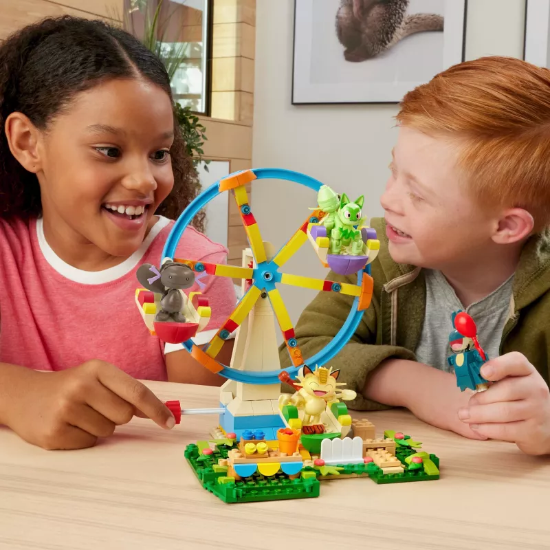 MEGA Pokémon Ferris Wheel Fun statybinis žaislų rinkinys su 4 veikėjų figūrėlėmis (393 detalės) vaikams